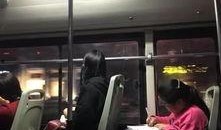 郑州公交车爆料最新,紧急疏散乘客！